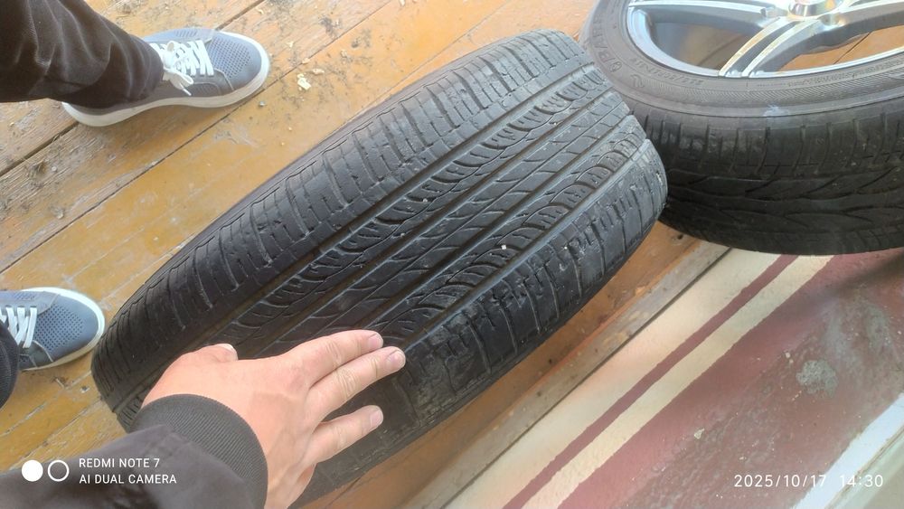 Balon obmen yoki sotiladi 215/50 R17