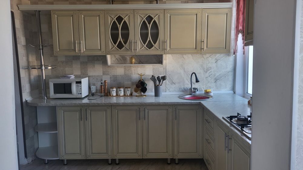 Продам гарнитуру