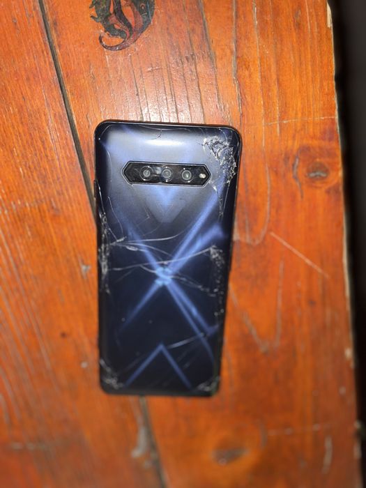 black shark 4 pro spart pe spate