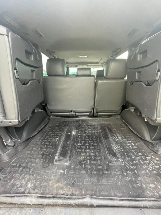 Vând Toyota Land Cruiser