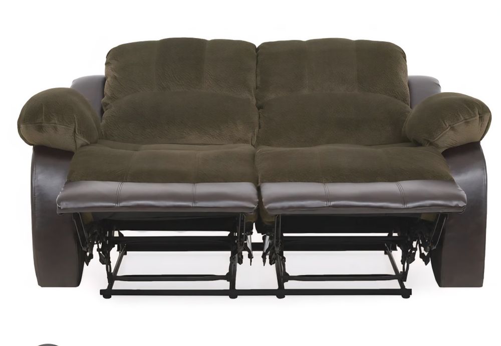 Vând Camapea Noua 2 locuri cu recliner manual