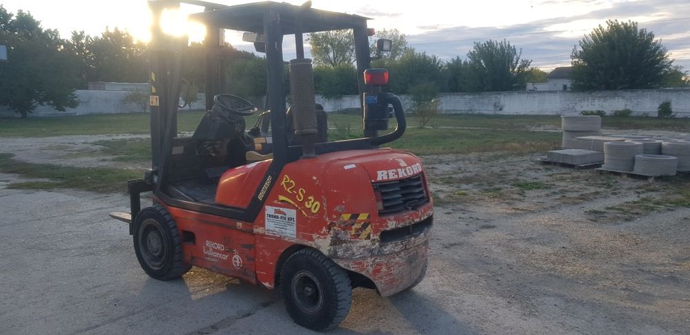 Stivuitor Balkancar Record 2 R30 - 2006 - de 3 tone - Diesel