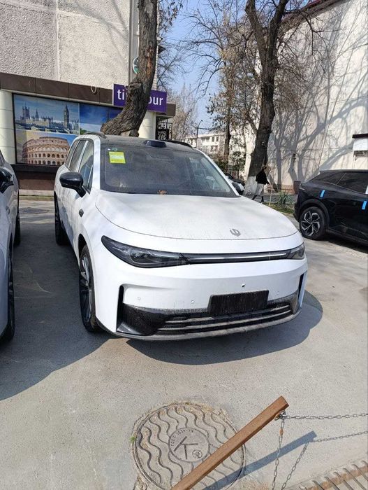 Leapmotor C16 Ристайлинг 3 поз Гибрид  2025г! Белый! Без пробега!