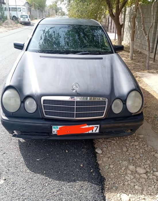 Легковые автомобили Мерседес