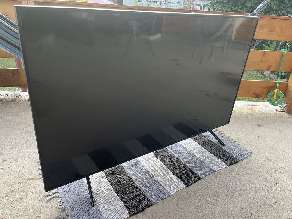 Продавам телевизор Samsung/ Самсунг 65”