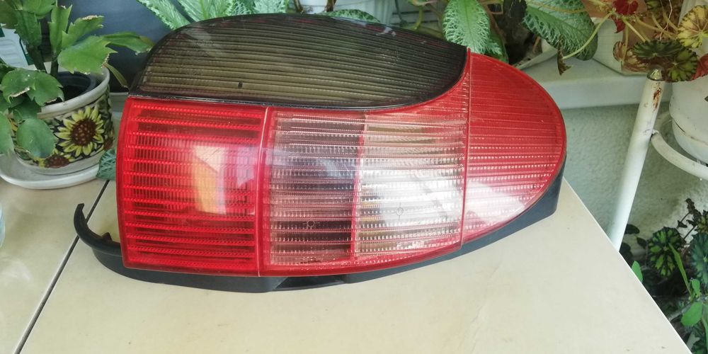 Авточасти Пежо 306 1.9 тд 1998г. фарове, джанти , алтернатор и др.