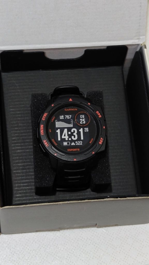 Garmin Instinct часы Гармин Инстинкт