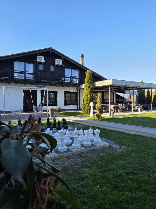 Cabana cu piscina încălzită si jacuzzi