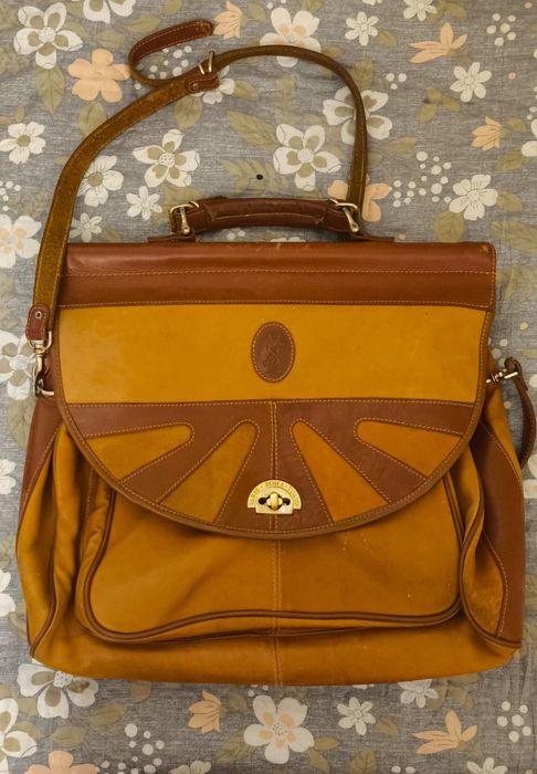 Кожанная сумка YSL