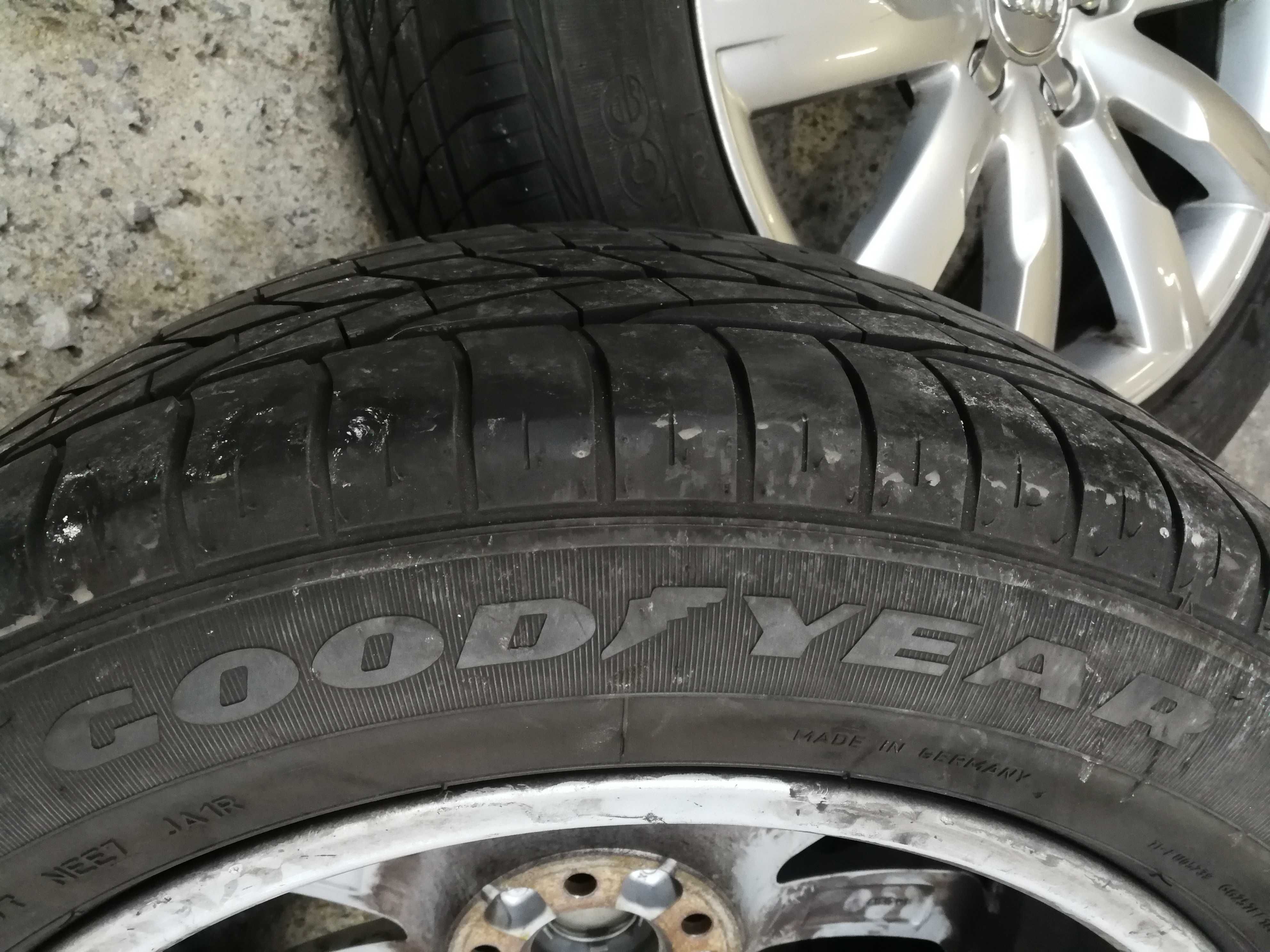 Audi Q5   джанти 19цола с  летни  гуми  235/55 R19