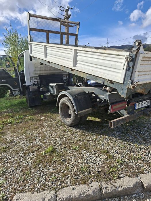 Isuzu NPR basculabila