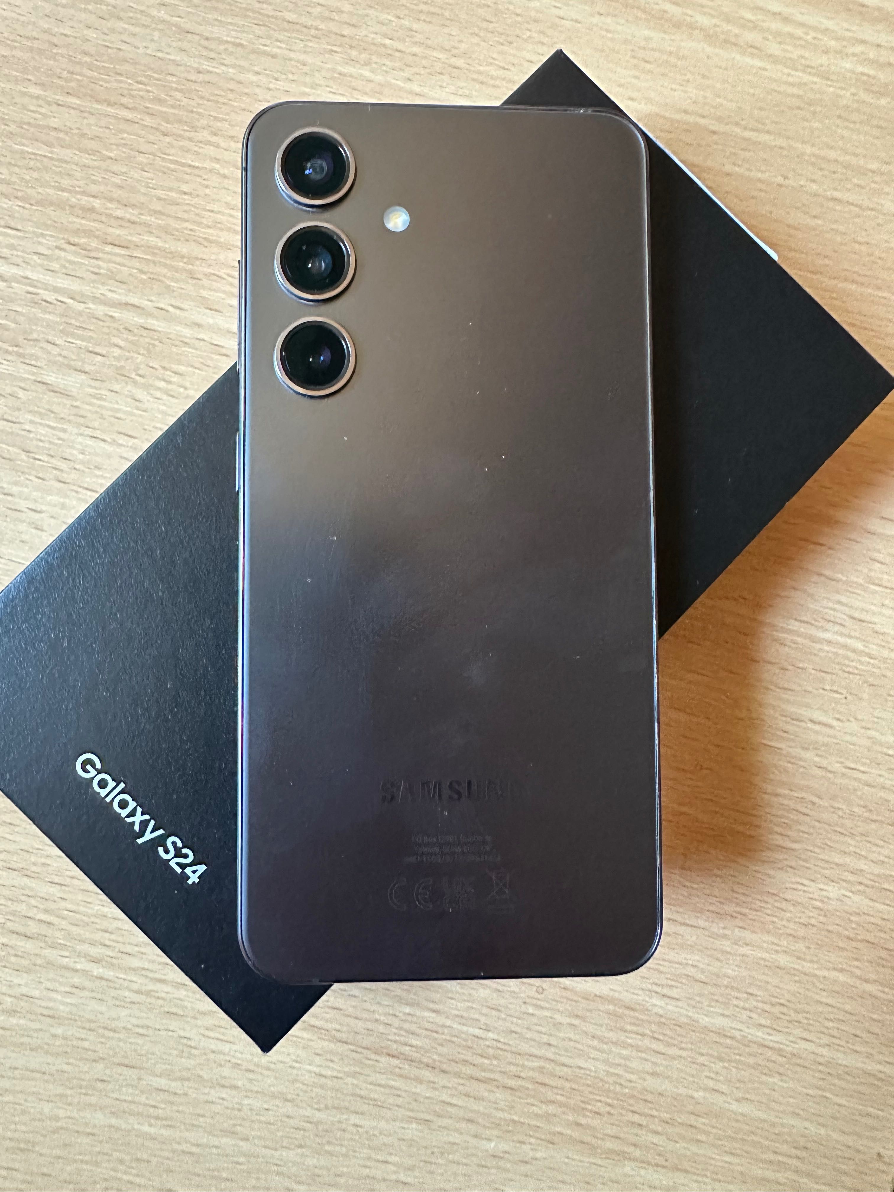 Samsung S 24 * като нов *