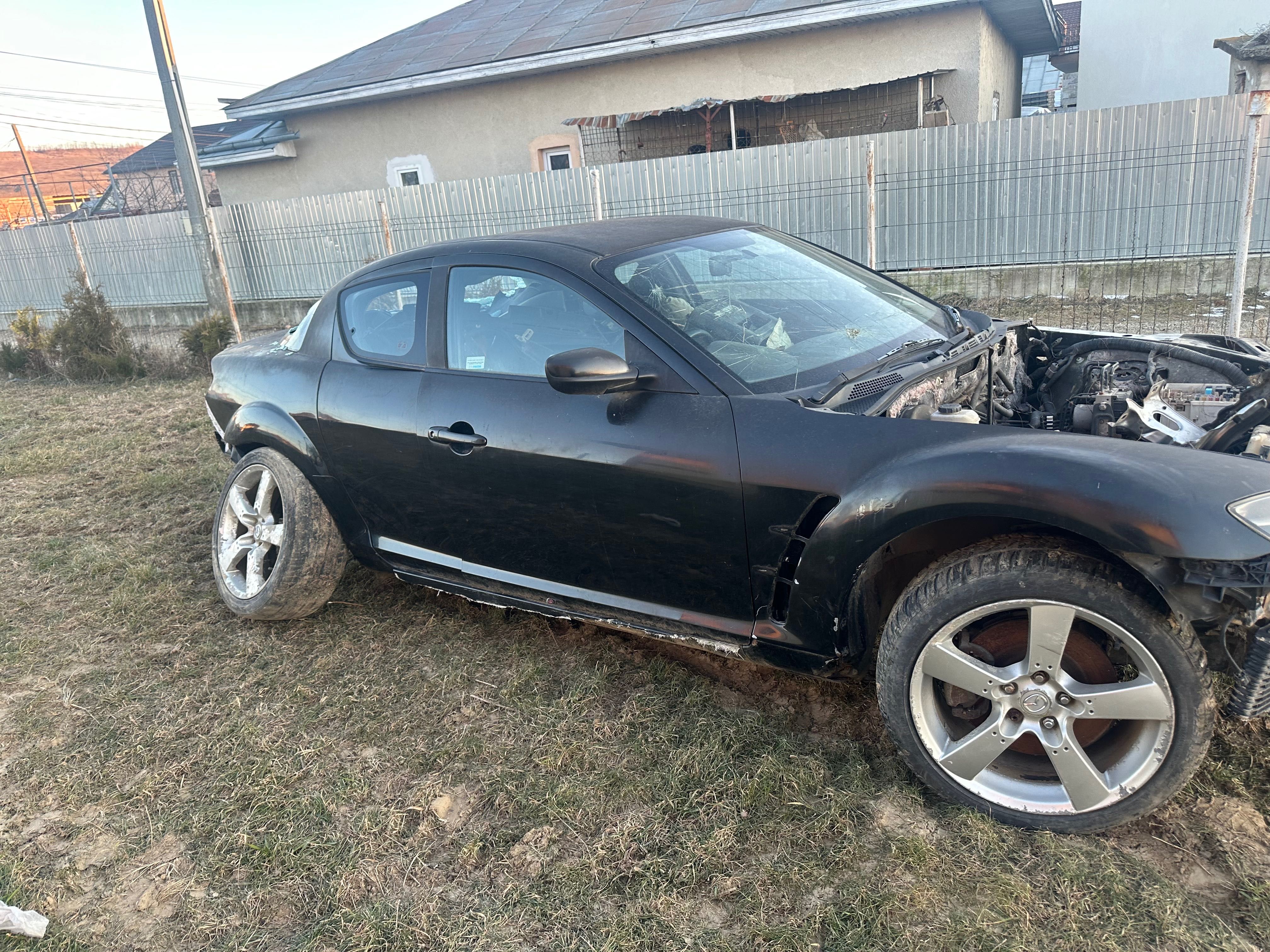 Dezmembrez mazda rx8 motor vandut radiatoare oglinzi stopuri cutie de