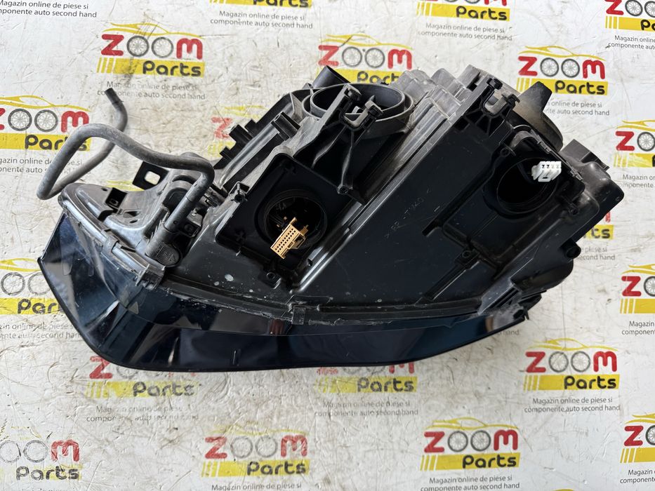 Far dreapta Bi xenon Audi A4 B8 facelift 2011-2015