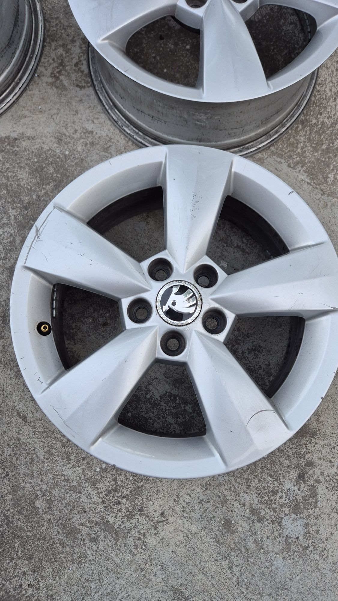 Оригинални джанти  Шкода/Skoda 15' , 5×100 , 6J ,ET 38
