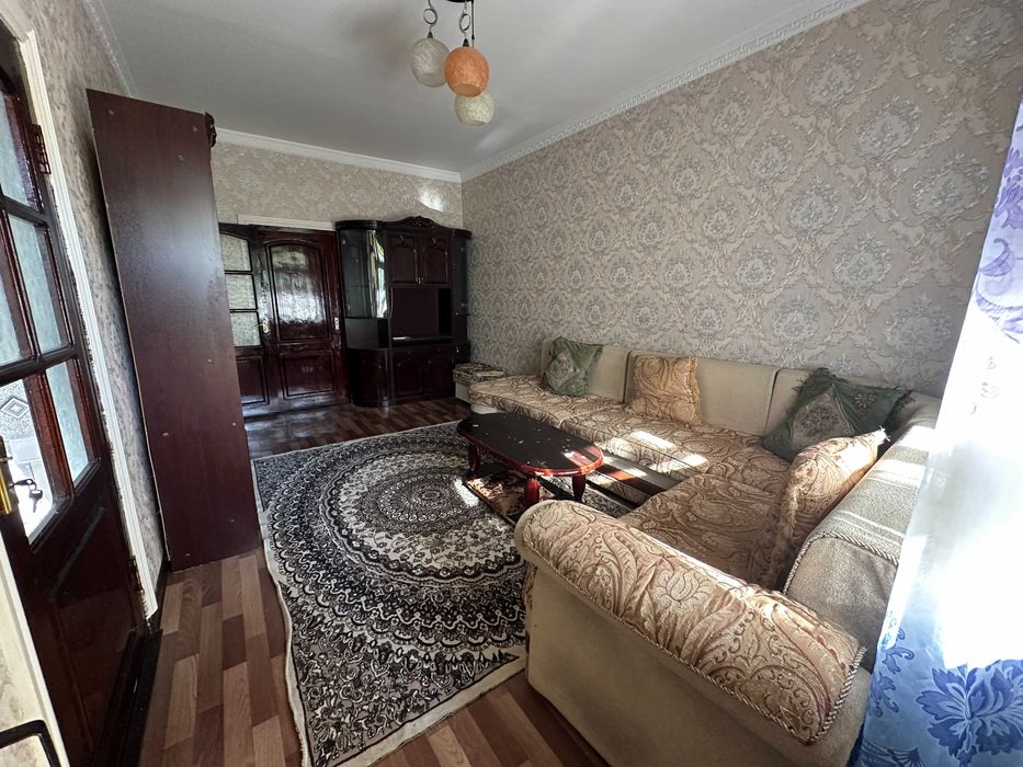 Продаётся двухкомнатная квартира (В)