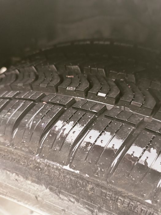 R 15 diska shirokiy universal