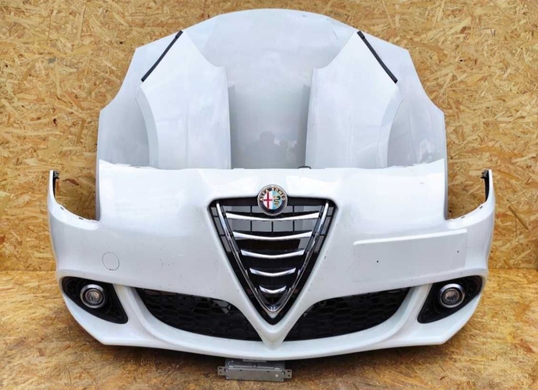 Fata completa / Bot complet Alfa Romec
Giulietta
