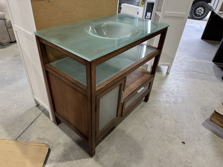 Луксозен шкаф с мивка и смесител HomeSense