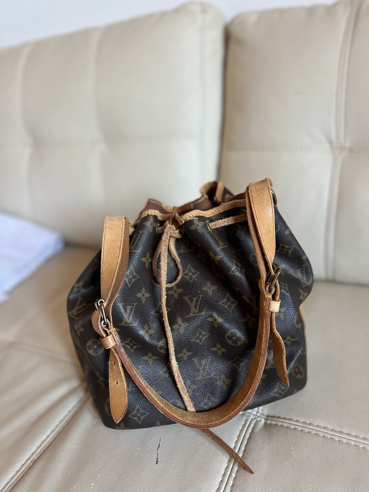 Geanta Louis Vuitton autentică