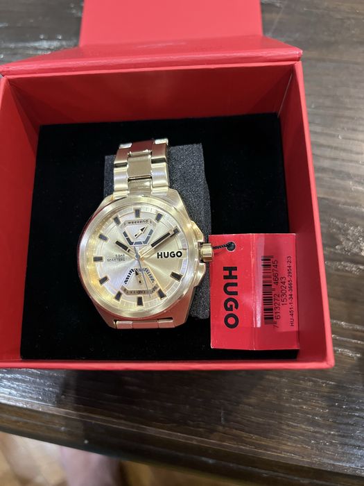 Часовника е чисто нов HUGO