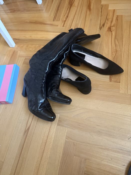 Продам женскую обувь