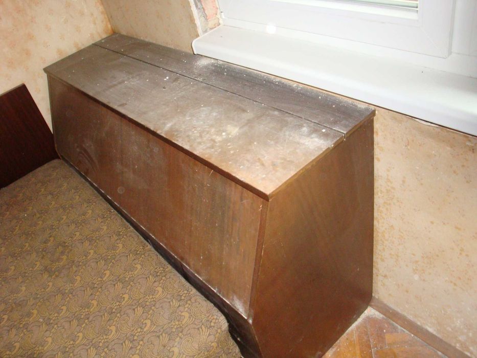 Подарявам спалня, легло, ракла, нафтова печка, печка на дърва, тв маса