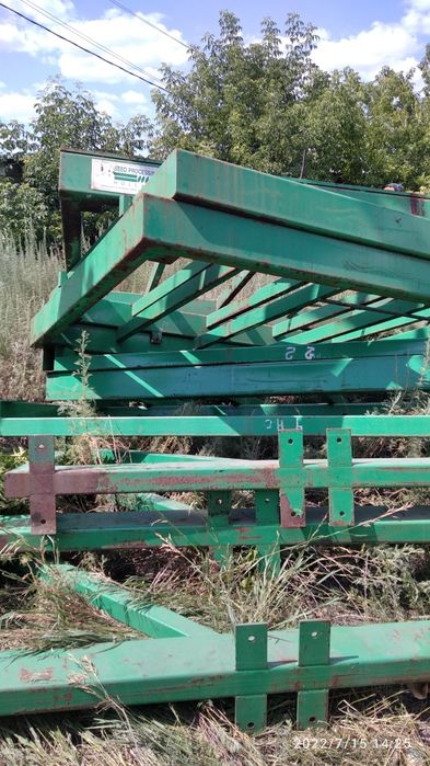 Продам металические конструкции.