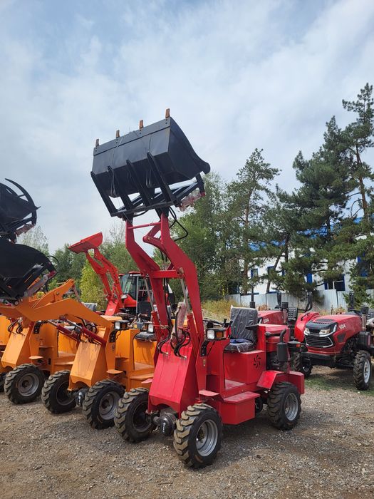 Мини погрузчик 908