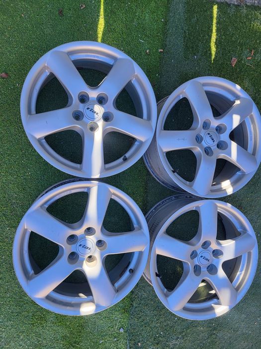 17 5x112 Vw Passat Touran Caddy Golf Skoda Seat 5х112