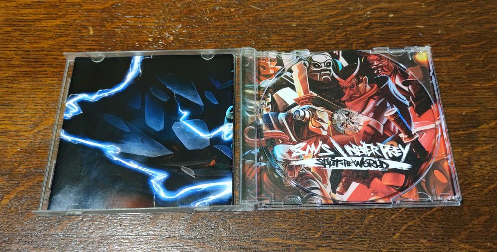8m/s и Never Prey Split the World CD album