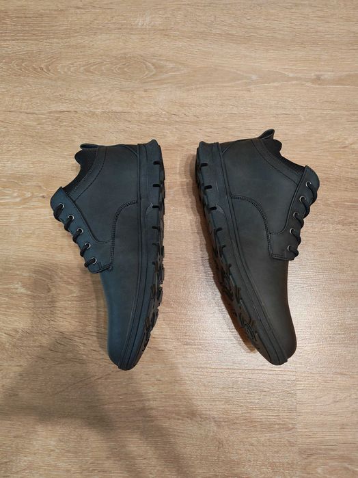 HOBИ Мъжки обувки Lee Cooper 43 номер