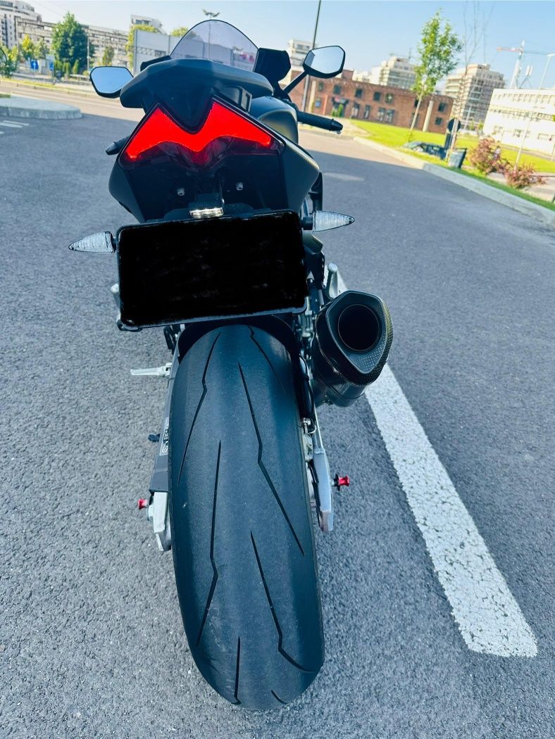 Aprilia RSV4 1100-2024