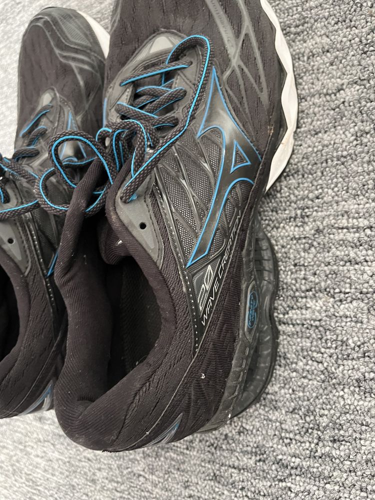 Mizuno Wave Creation 20