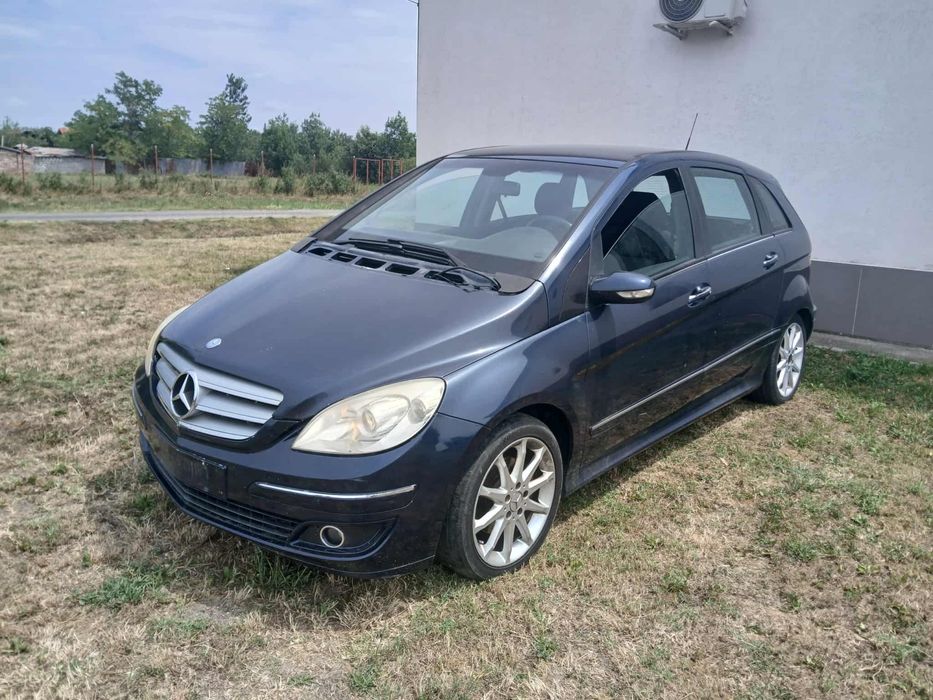 Vand b class accept si variante