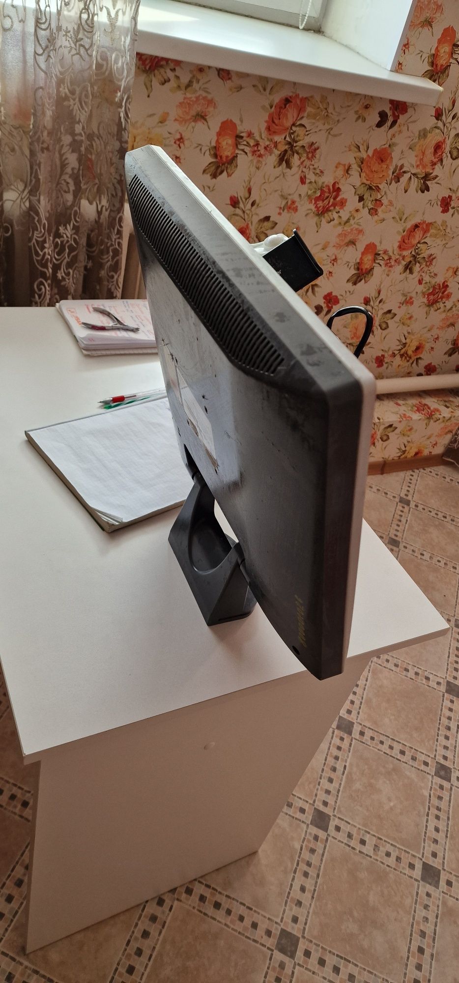 Продам монитор для компьютера