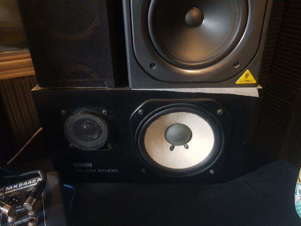 Yamaha kalonka manitor Studio uchun Sotiladi  bir dona