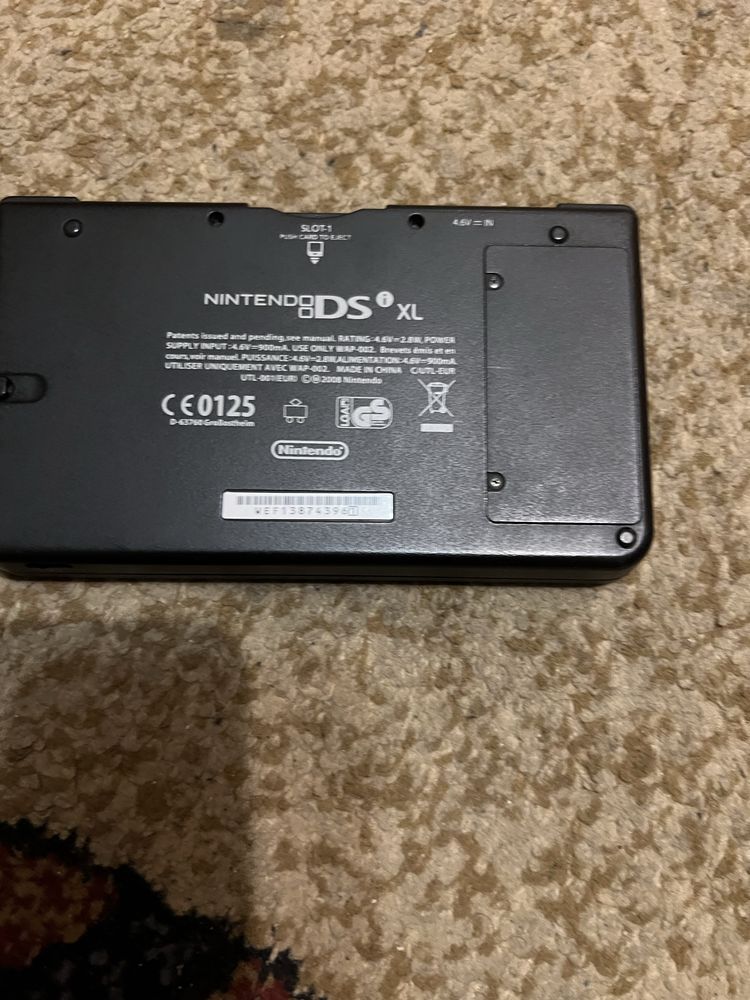Nintendo DS XL modata