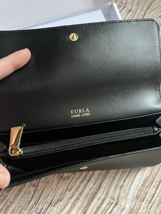 чисто ново дамско портмоне Фурла ест кожа