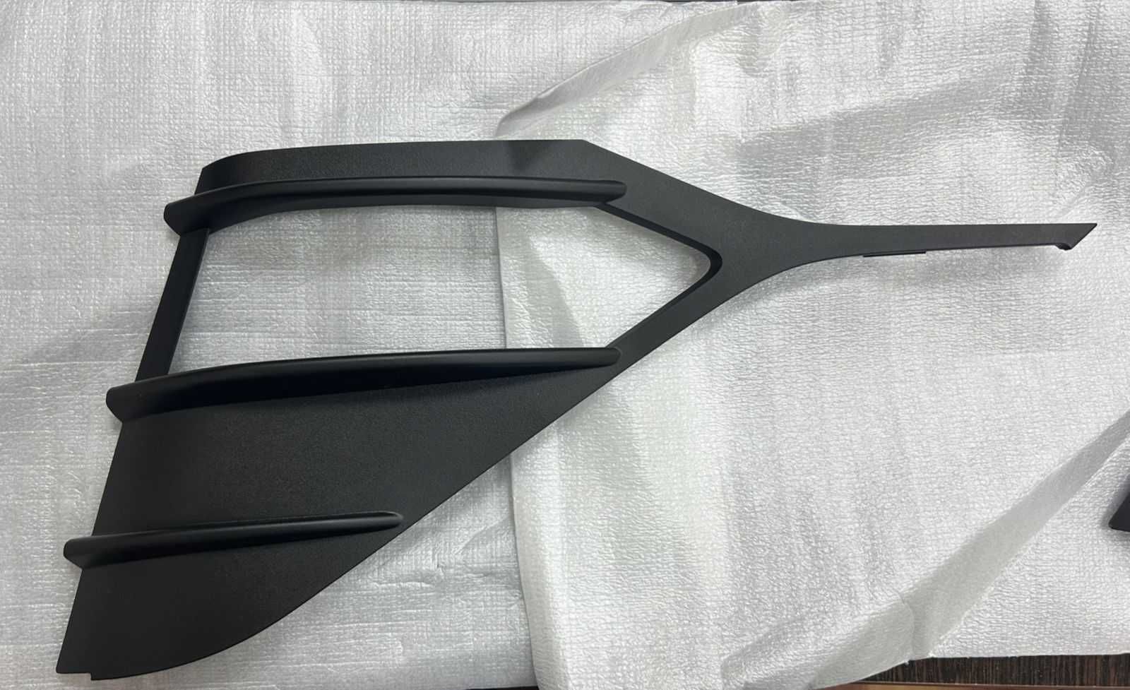Накладка ПТФ Hyundai Elantra 7 (23-24г) передний  РЕСТАЙЛИНГ
