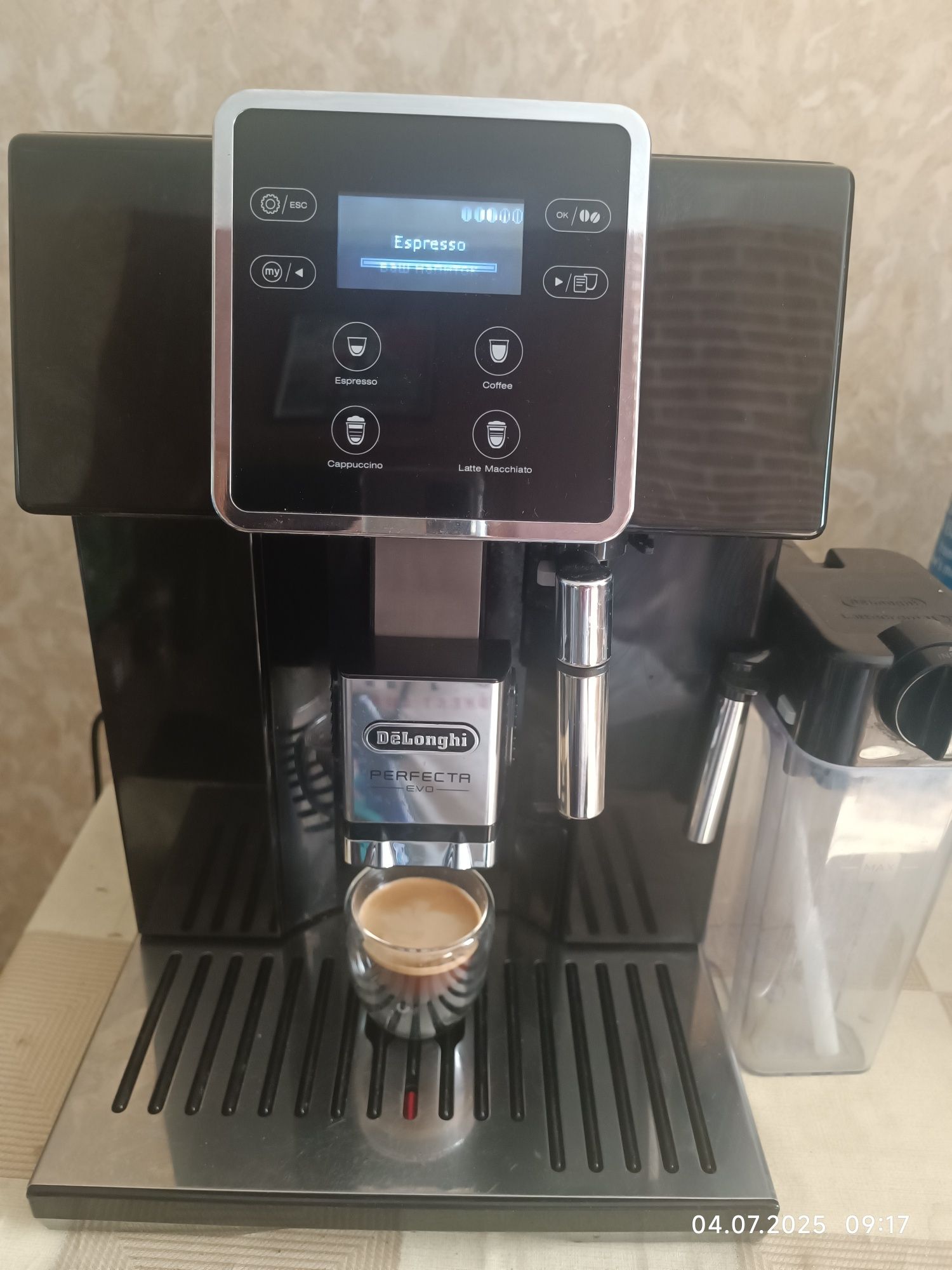 De'Longhi ESAM 420.40.B Perfecta Evo