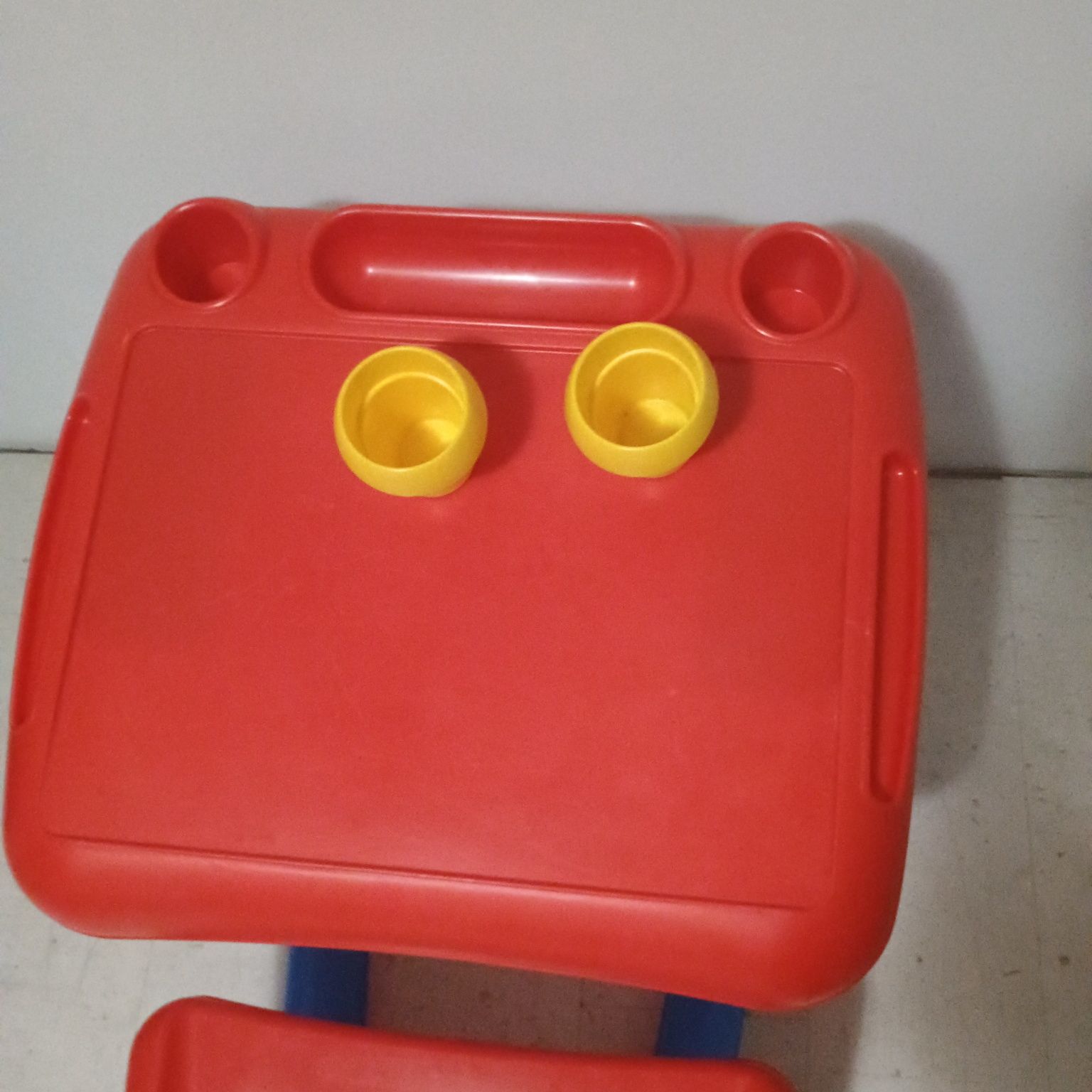 Детско художествено бюро “Sit and Draw“ от Keter за 2+ години
