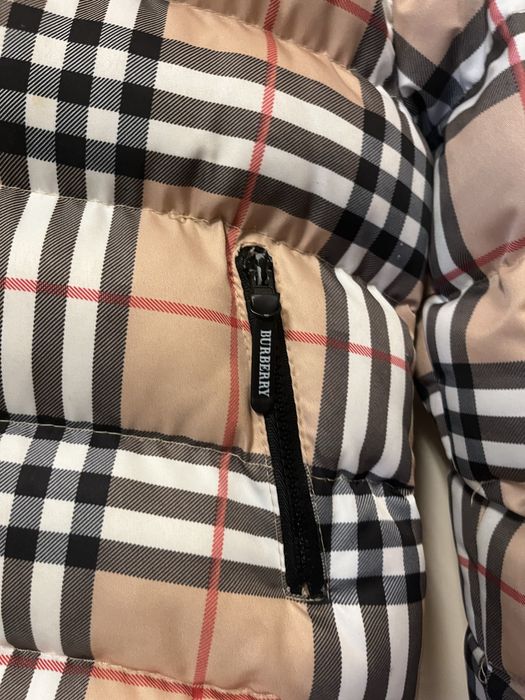 Burberry London яке Женско 8-9 години
