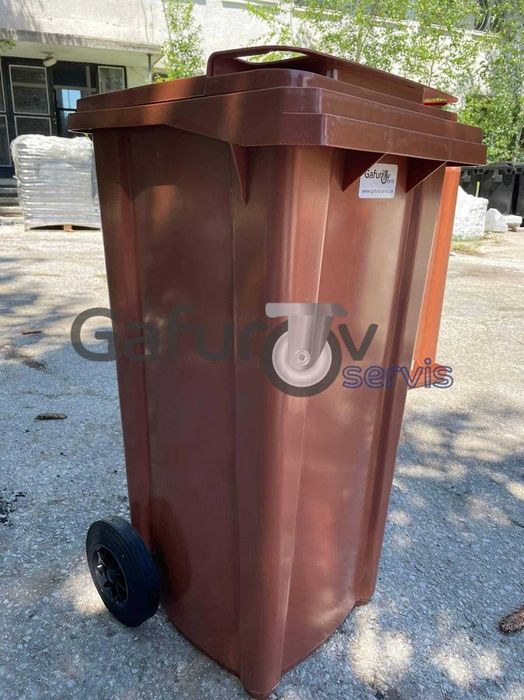Пластмасови кофи за смет на колела 120 л и 240 л - отлична цена