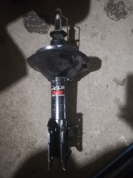 Продам передние стойки