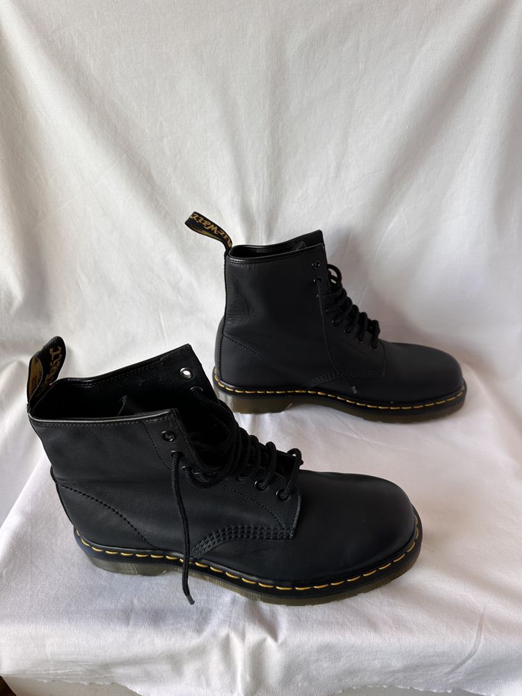 Bocanci,Ghete barbati,Dr Martens,marime 42