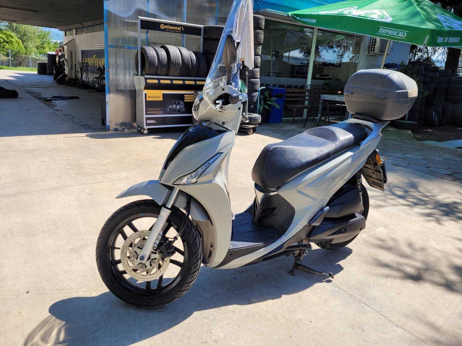Скутер КИМКО 150