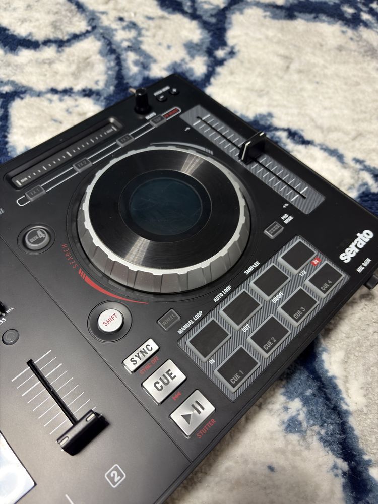Vand Numark Mixtrack Platinum