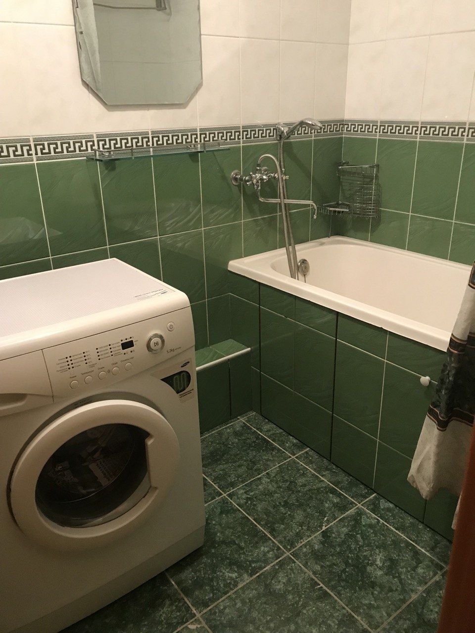 Продается квартира 3х комн чиланзар Д 20а  этаж 2