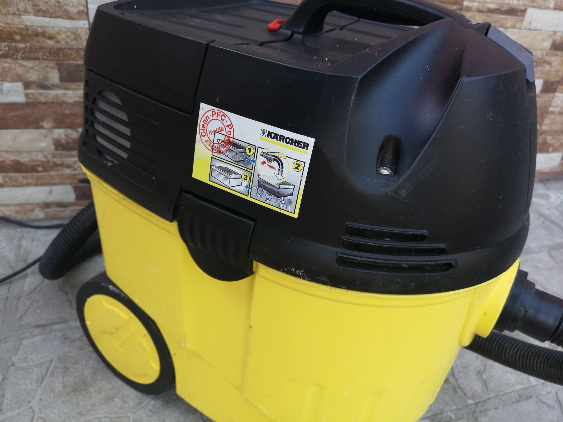 Прахосмукачка Karcher nt361 Тупалка СухоСтроителсво